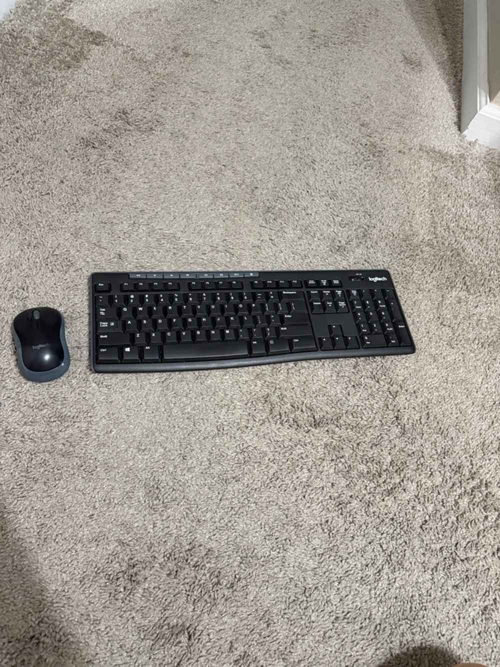 Logitech Wireless Keyboard and Mouse Set - Black